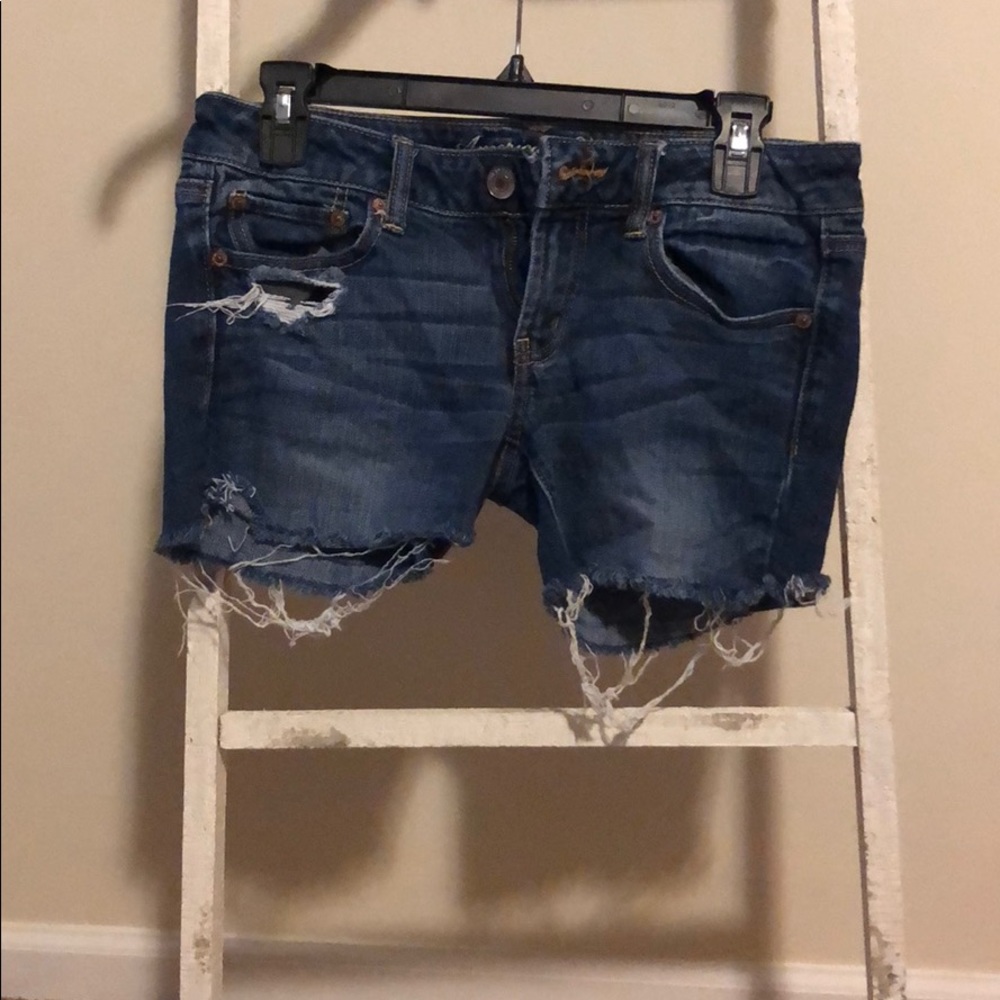 American eagle distressed shorts.